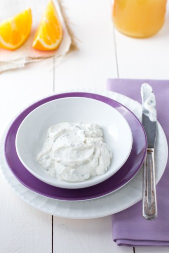 cilantro chive yogurt spread