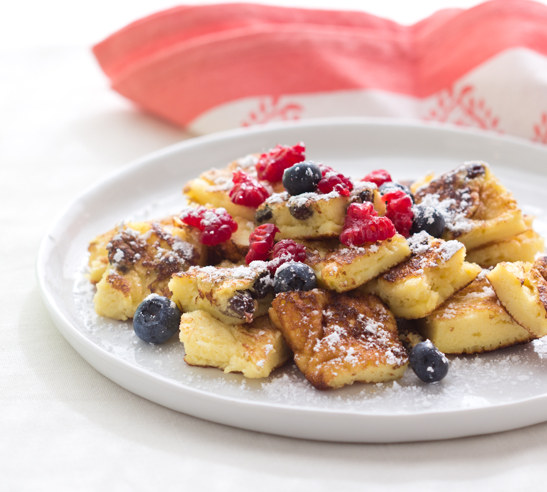 Kaiserschmarrn (Austrian Pancakes) | dramatic pancake